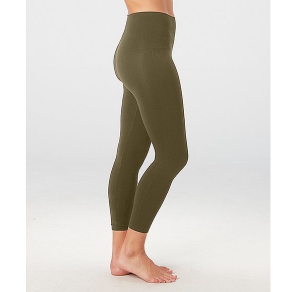 SPANX Pants - Spanx Seamless High Waist Shaping Crop Leggings